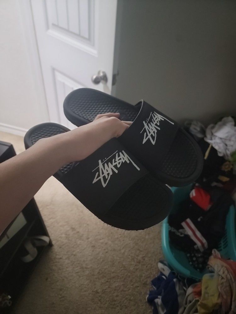 Nike stussy slides
