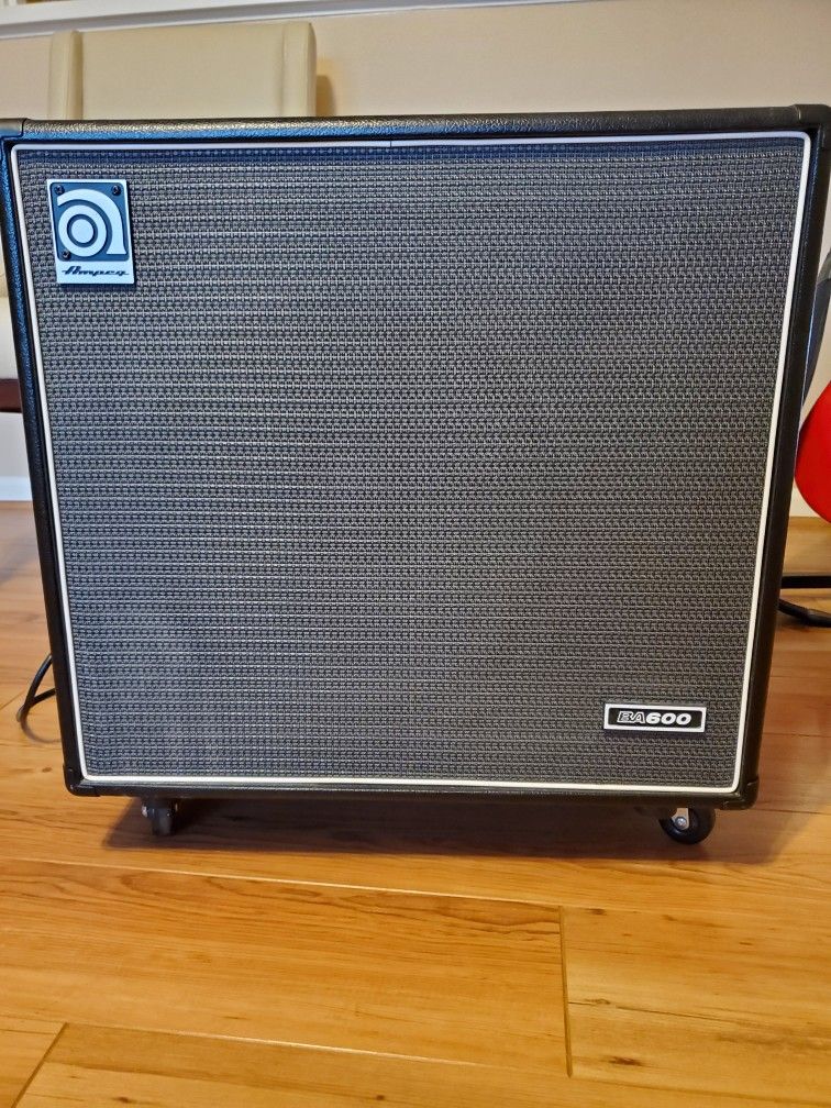 Ampeg BA600-115 Bass Amp
