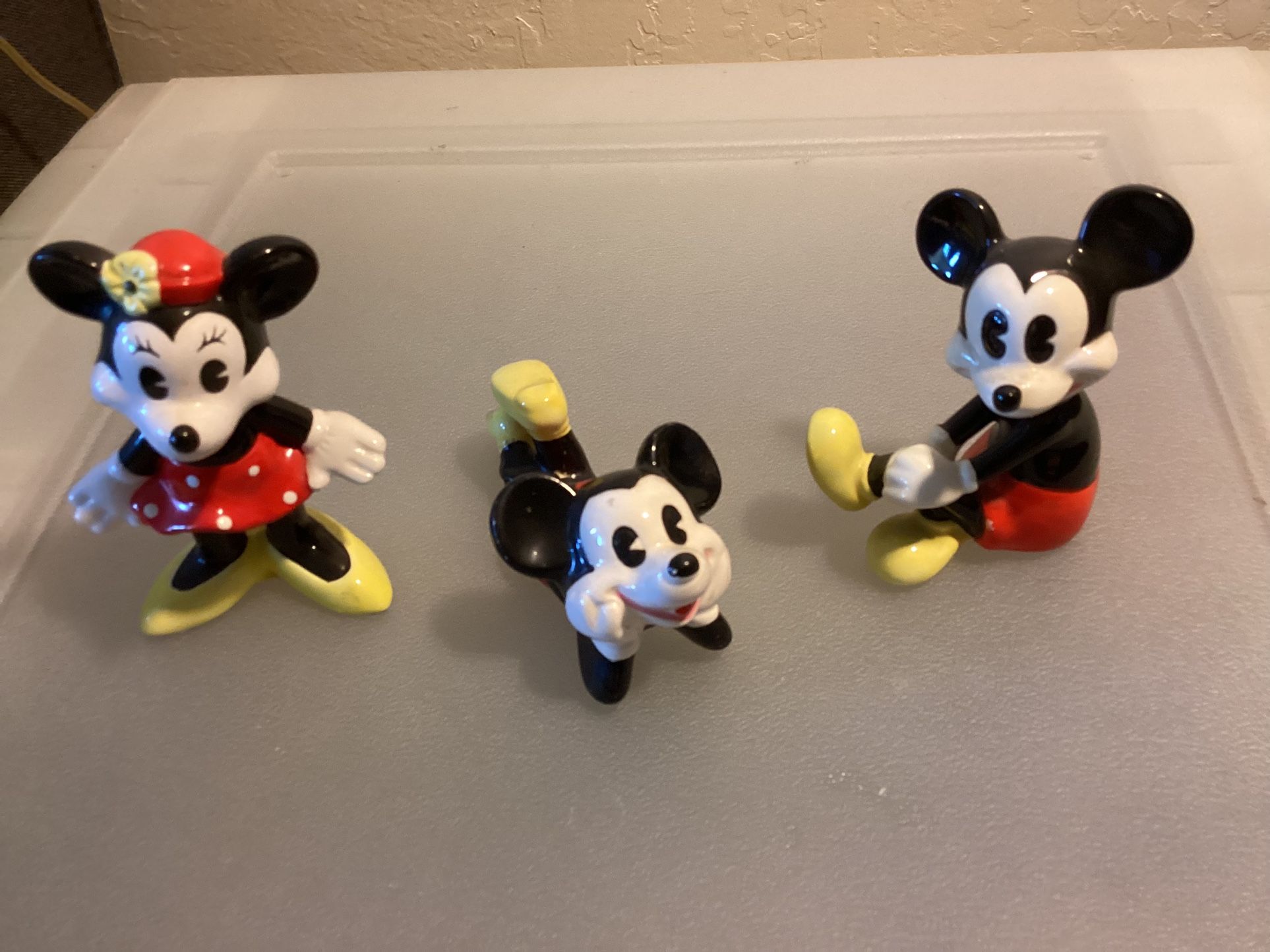 Disney MICKEY & MINNIE Figurines  4 Inch