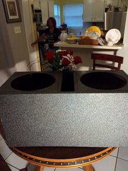Custom speaker box custom paint black
