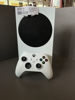 WHITE XBOX with Controller A.