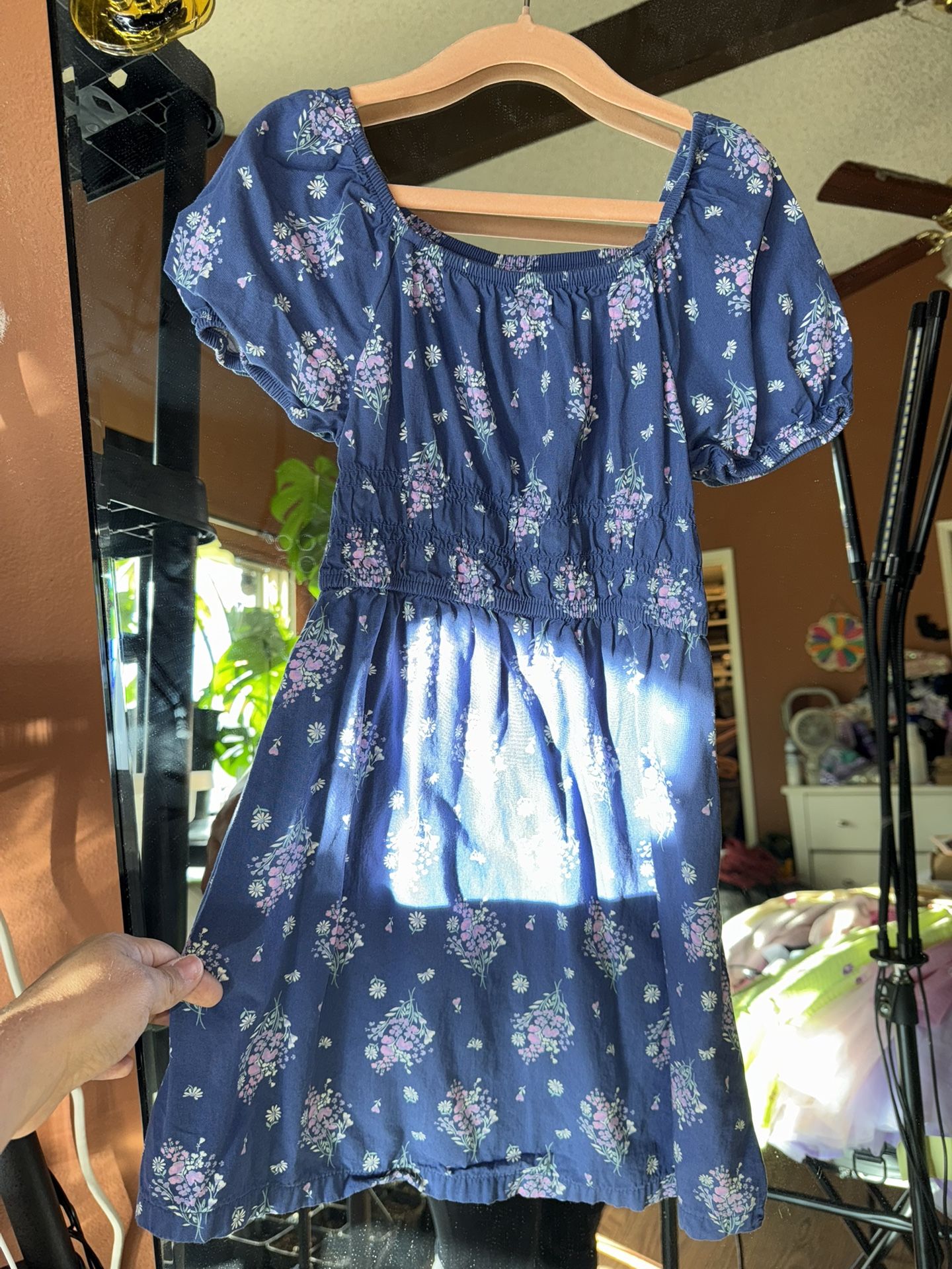 Kids dress Size 6 $3