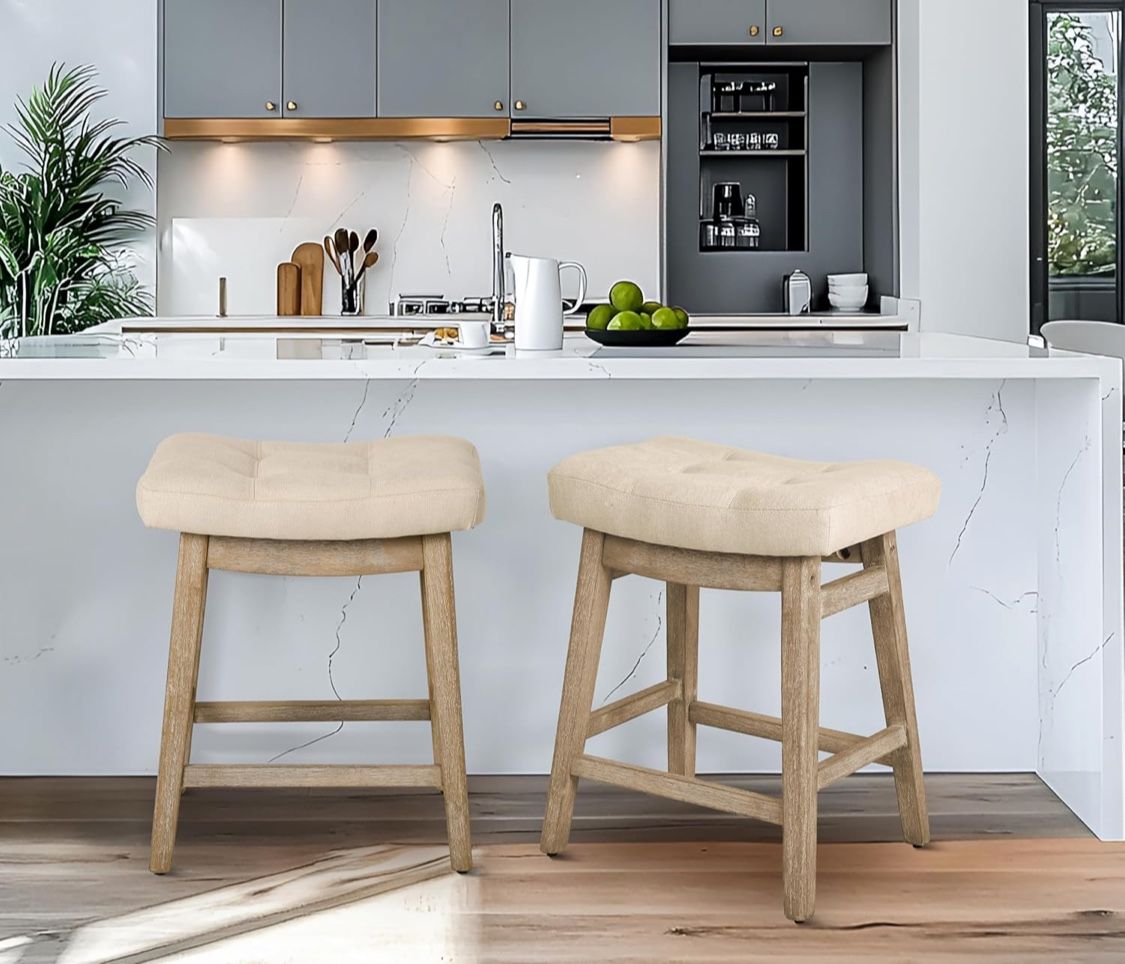 Set of 3 bar stools Brand New In Box
