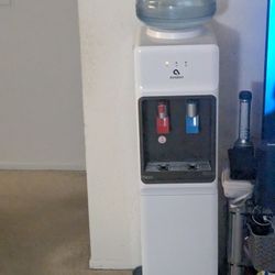 Water Dispenser 