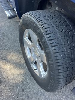 Llantas 305/55R20