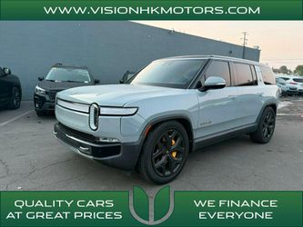 2022 Rivian R1S