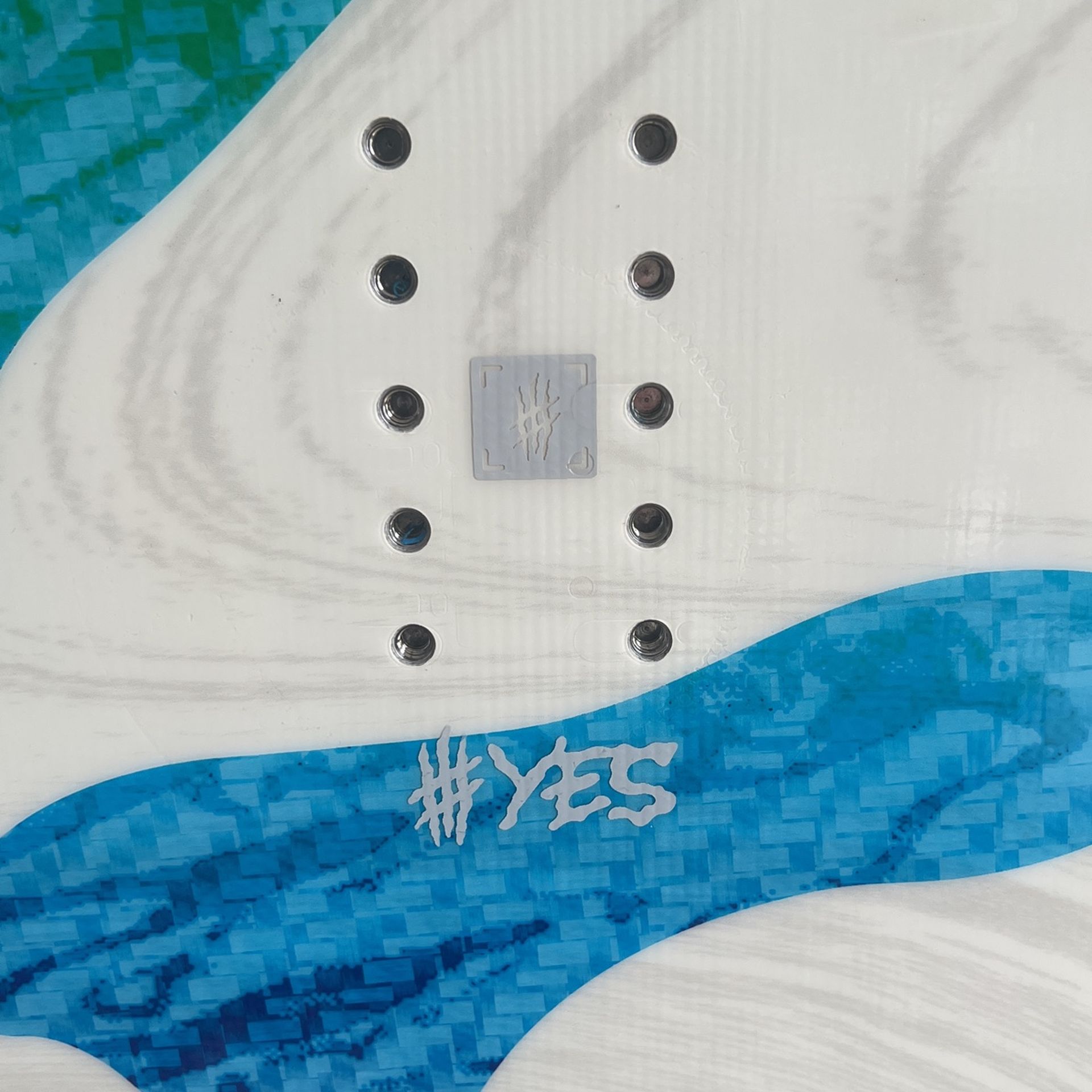 2025 #YES Snowbaord
