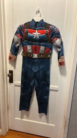 Costume