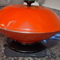 vintage West Bend 6-quart electric wok. 