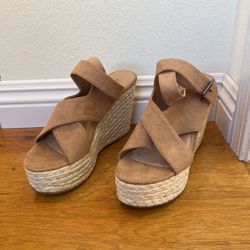 Wedge Heels 👠 Beige 