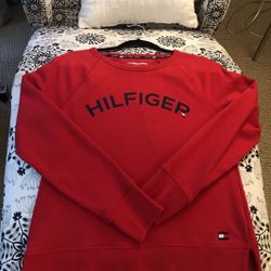 Tommy Hilfiger Women’s Red Sweatshirt Size Medium 