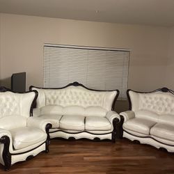 Couch set