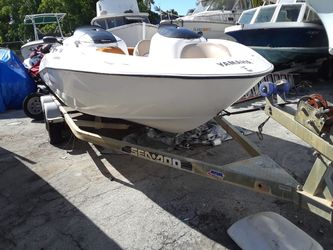 Jet boat Yamaha ls 2000 lx hull parts out partes