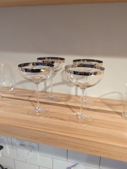 Silver-colored Rim Coupe Glasses, Set Of 4