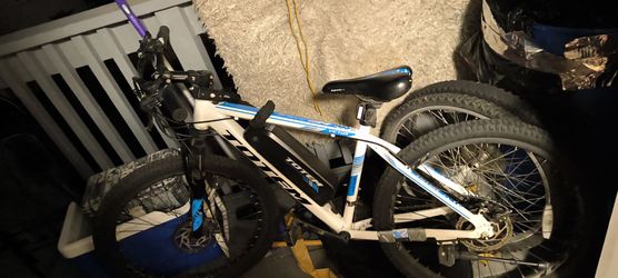 Emountain bike