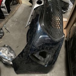 2017-2019 Toyota Corolla SE Front Bumper And Both Grilles