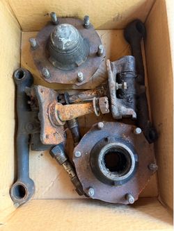 Datsun 521 Hubs Knuckles Kingpins