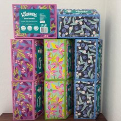 Kleenex disposable hand towel bundle