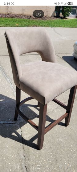 2 New counter stools