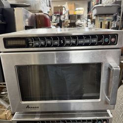 Used Amana HDC182 Heavy Volume Microwave Oven 