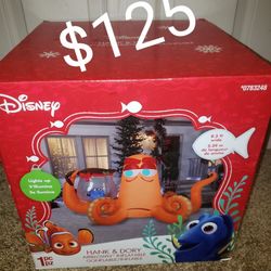 Hank And DORY 8.5 FEET NEW HOLIDAY BLOWUP