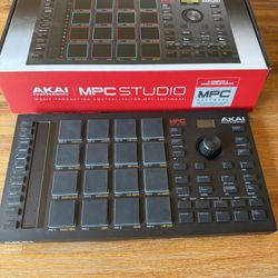 AKAI MPC Studio