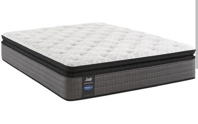 LIKE NEW Sealy Queen Mattress