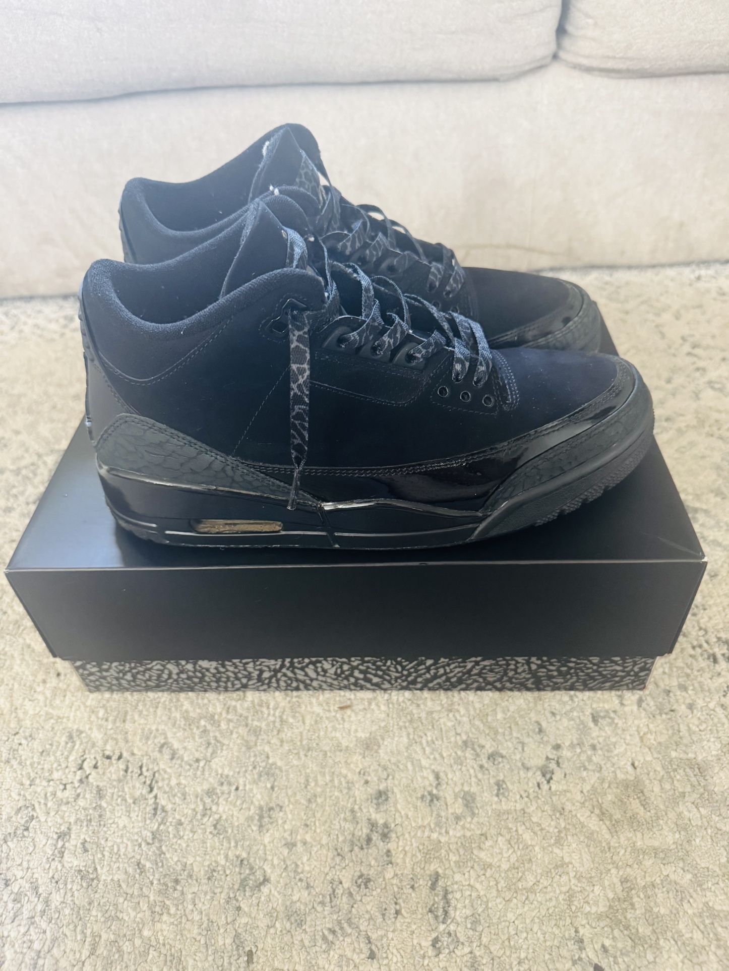 Jordan 3 Black Cat