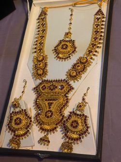 Necklace set
