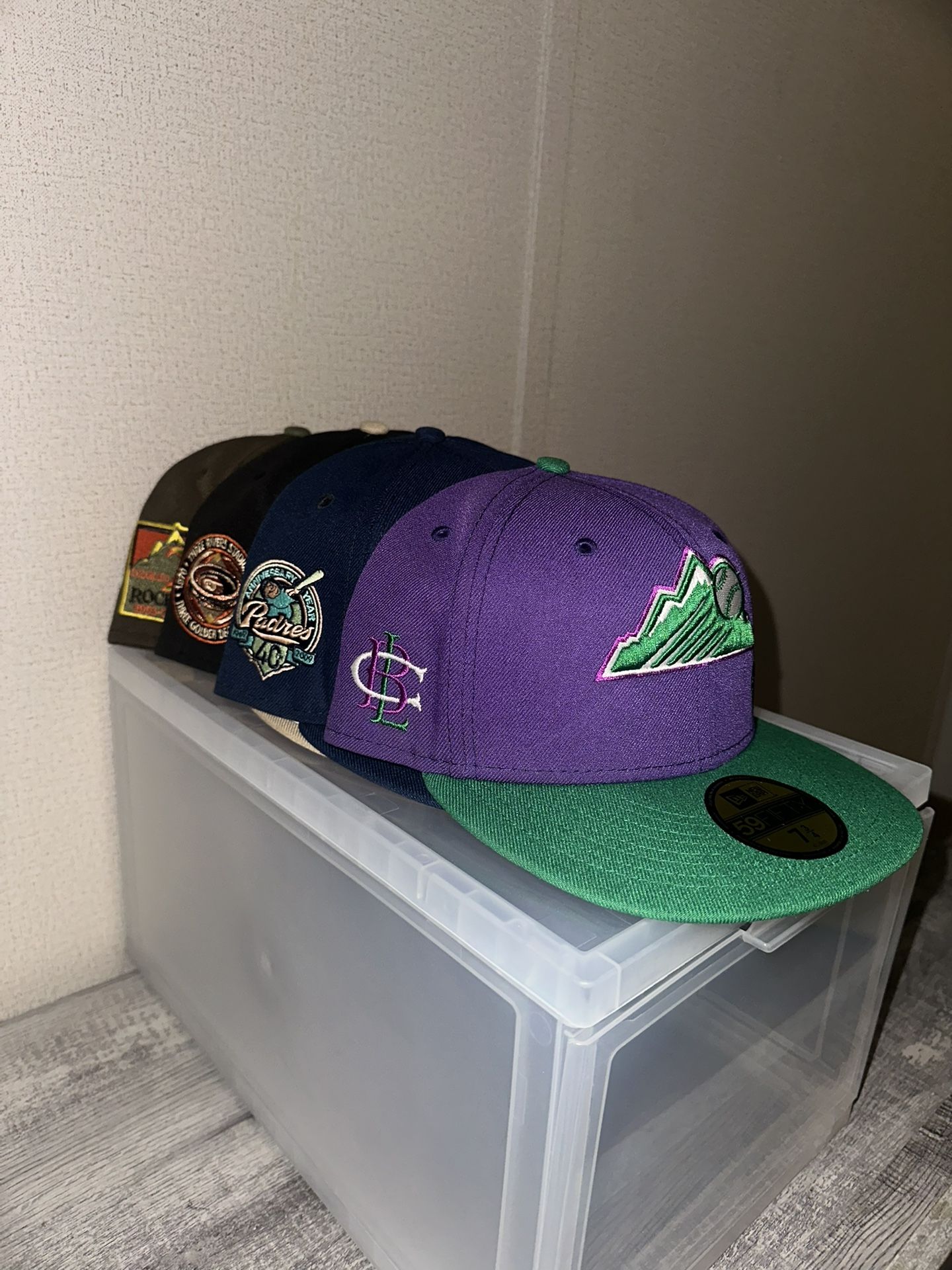 Limited Edition New Era Fitted Caps Size 7 3/4