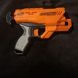 Nerf Accustrike Quadrant