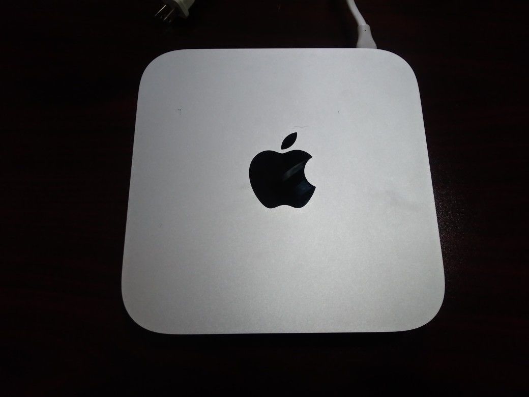 2010 Mac Mini! 300dll Obo