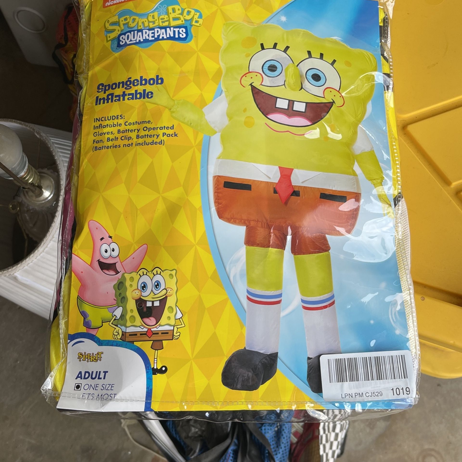 Spirit Halloween SpongeBob SquarePants Adult Inflatable SpongeBob Costume | Officially Licensed | Nickelodeon | Funny Costume