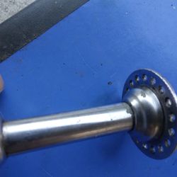 Front Schwinn HUB