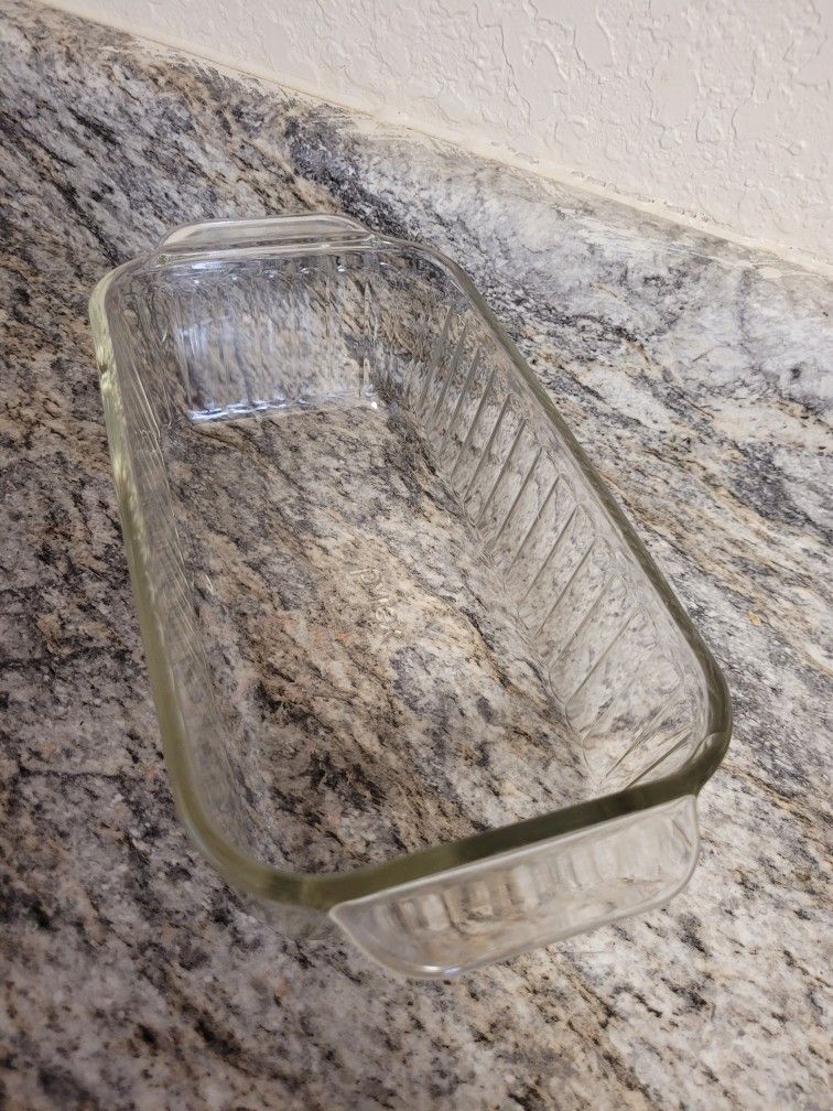 Vintage Pyrex 213-S Clear Ribbed Loaf Pan 1.5 Qt 8-1/2" X 4-1/2" X 2.5"