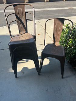 4 Metal Chairs