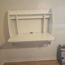 Floating Desk