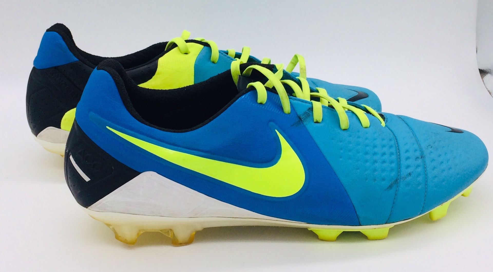NIKE CTR360 MAESTRI III FG FOOTBALL BOOTS