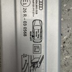 Audi Q5 Roof Racks/Crossbars 