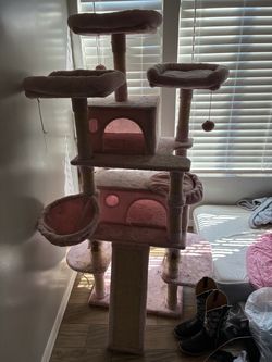 Cat tower $10