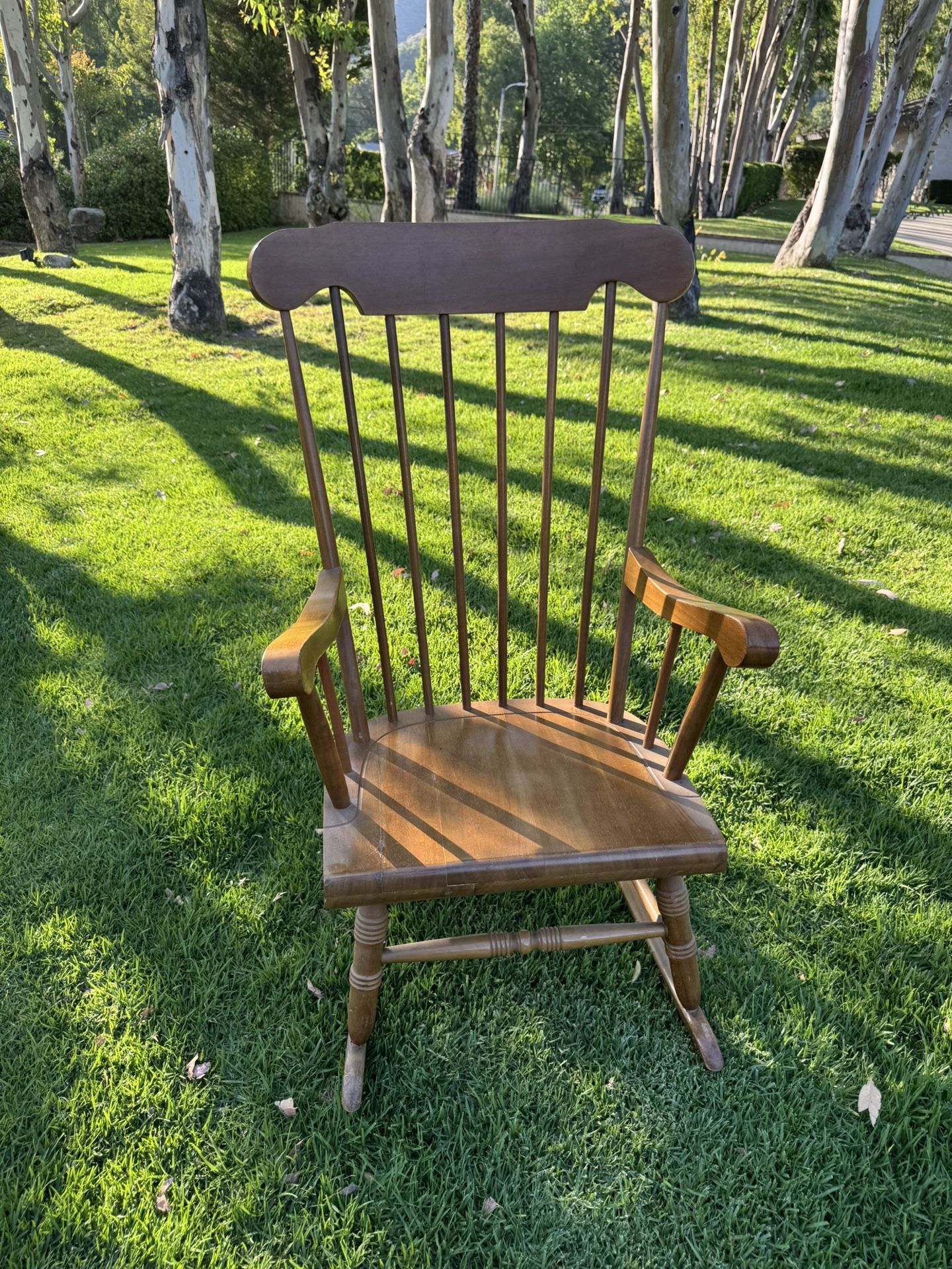 Solid Wood Rocking Chair
