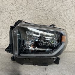 2018 2019 2020 2021 TOYOTA TUNDRA FRONT LEFT DRIVER SIDE LED HEADLIGHT OEM