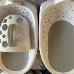 Baby Bath Seats & Toy Scooper 