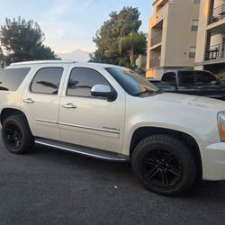 2010 GMC Yukon Denali