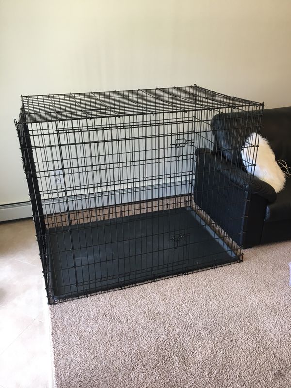 Kong XL Dog Crate 48.5" L x 30.2" W x 32" H for Sale in Delran, NJ