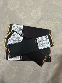 Samsung PM991a 512GB M.2 2280 NVMe SSD