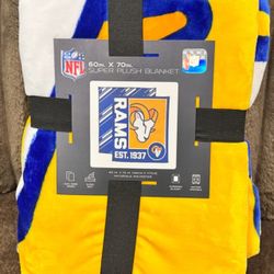 NFL RAMS BLANKET ! Great Christmas Gifts
