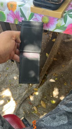 Guess Wallet