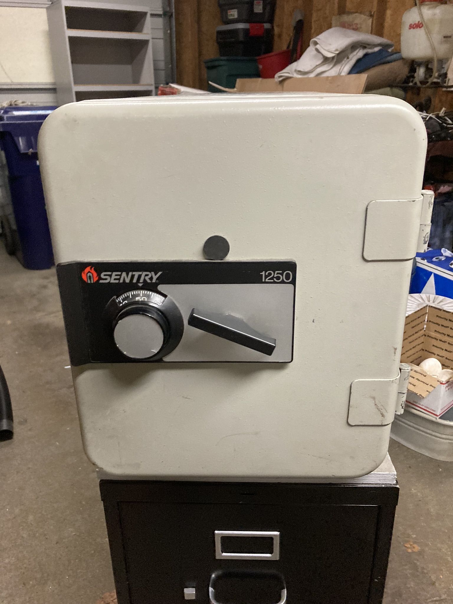 Sentry 1250 Fireproof Safe for Sale in Federal Way, WA OfferUp