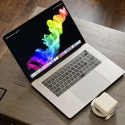 2019 MacBook Pro i9 (15”) - 32gb ram - 512gb ssd